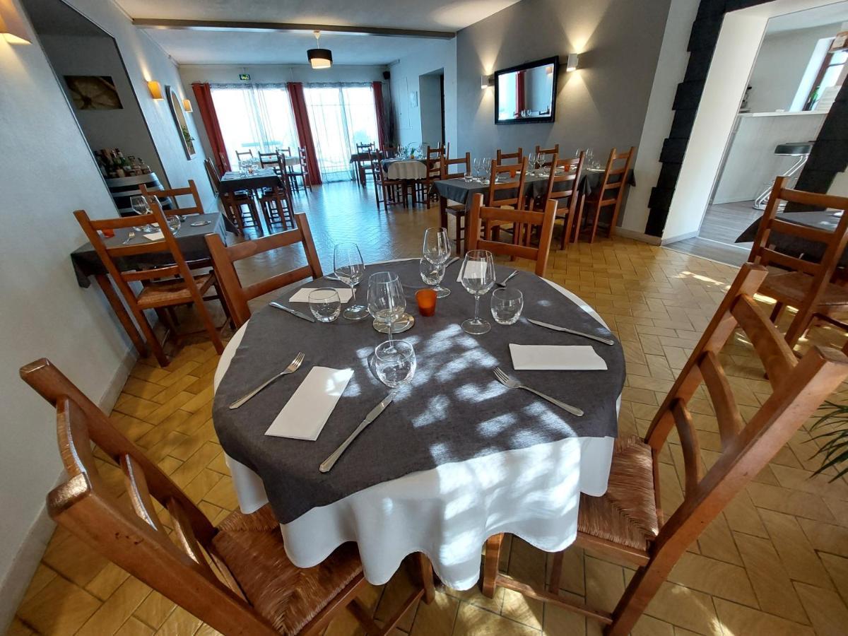 L'Accent - Hotel 2 Etoiles Et Restaurant - Logis Hotels Astaffort Екстериор снимка